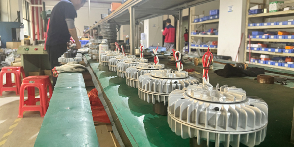 電纜卷繞機如何選擇高效磁粉制動器？